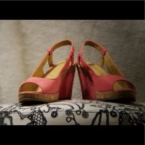 Flamingo Pink Wedges